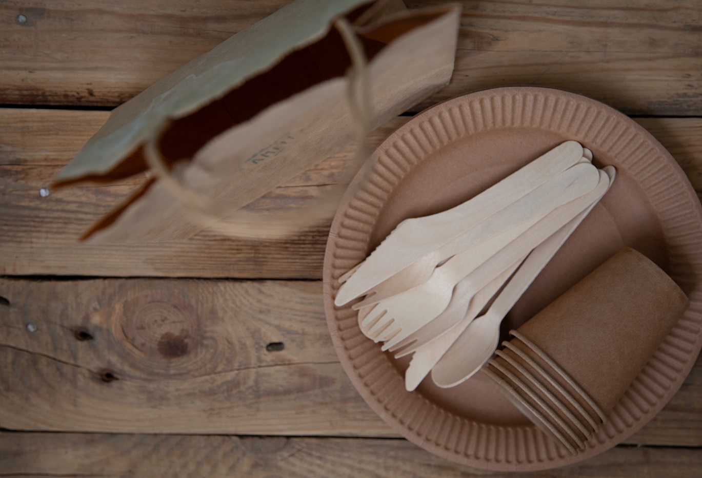 Lebomló evőeszközökkel csökkentheted a műanyag szemét nagyságát!